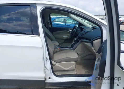 2015 Ford Escape Se z USA, uszkodzony, nr VIN 1FMCU0G72FUB68143